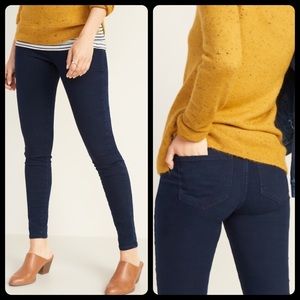 OLD NAVY Super Skinny Pull-On Jeggings. NWT